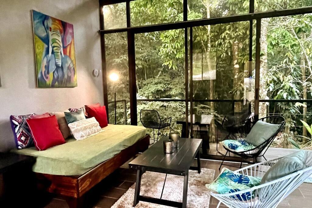 An Abundance Of Wildlife At Jungle Glory Home Abajo Nationalpark Nationalpark Manuel Antonio Exterior foto